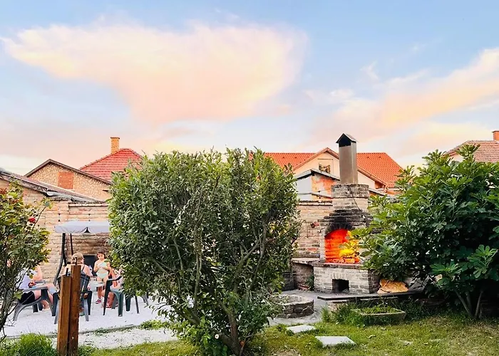 Pensiunea Schwartzy בית הארחה מאקו